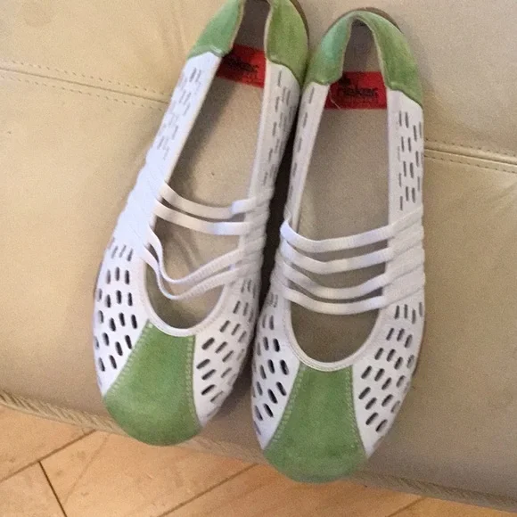 Rieker Green and White Flats - Picture 3 of 5